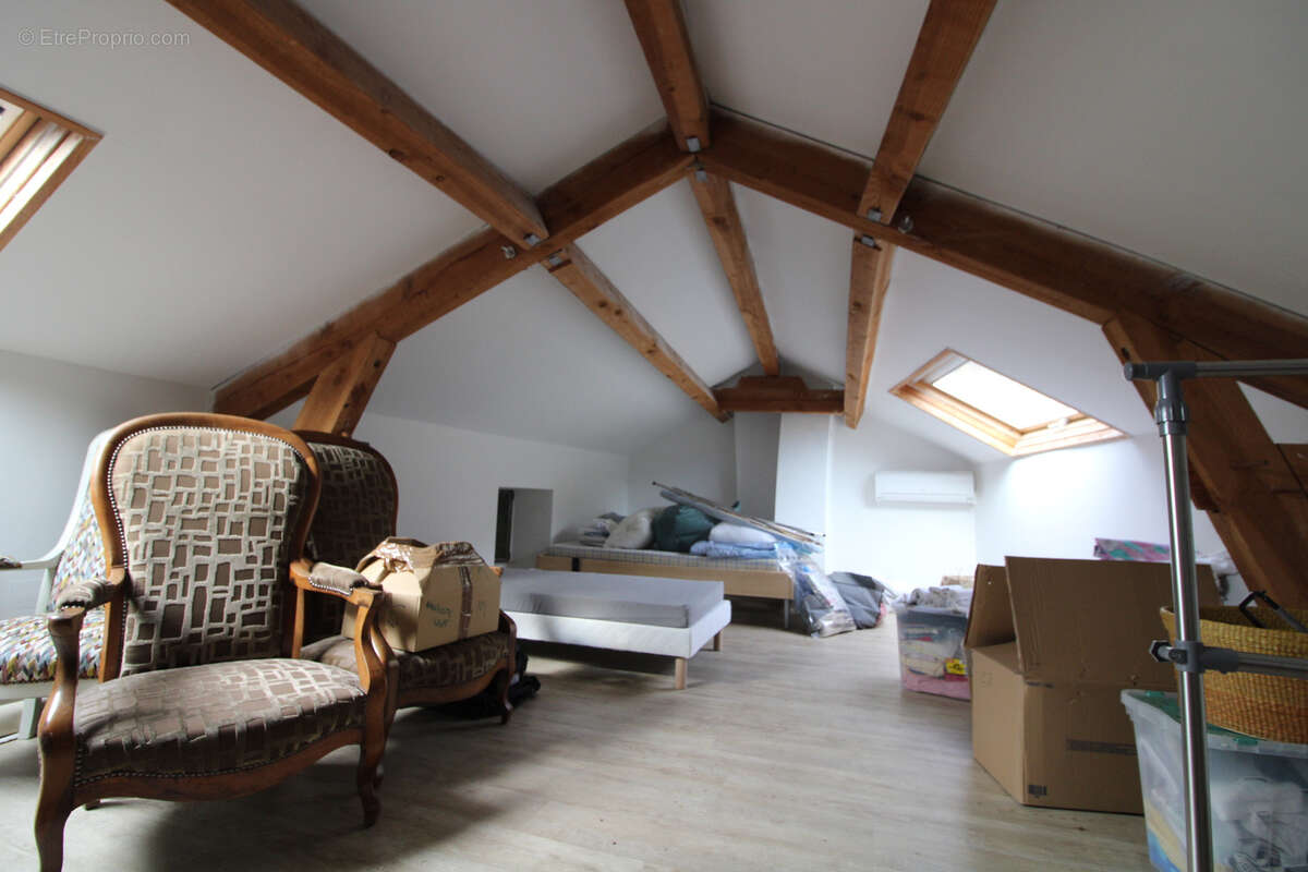 Maison à COLOMBIERES-SUR-ORB