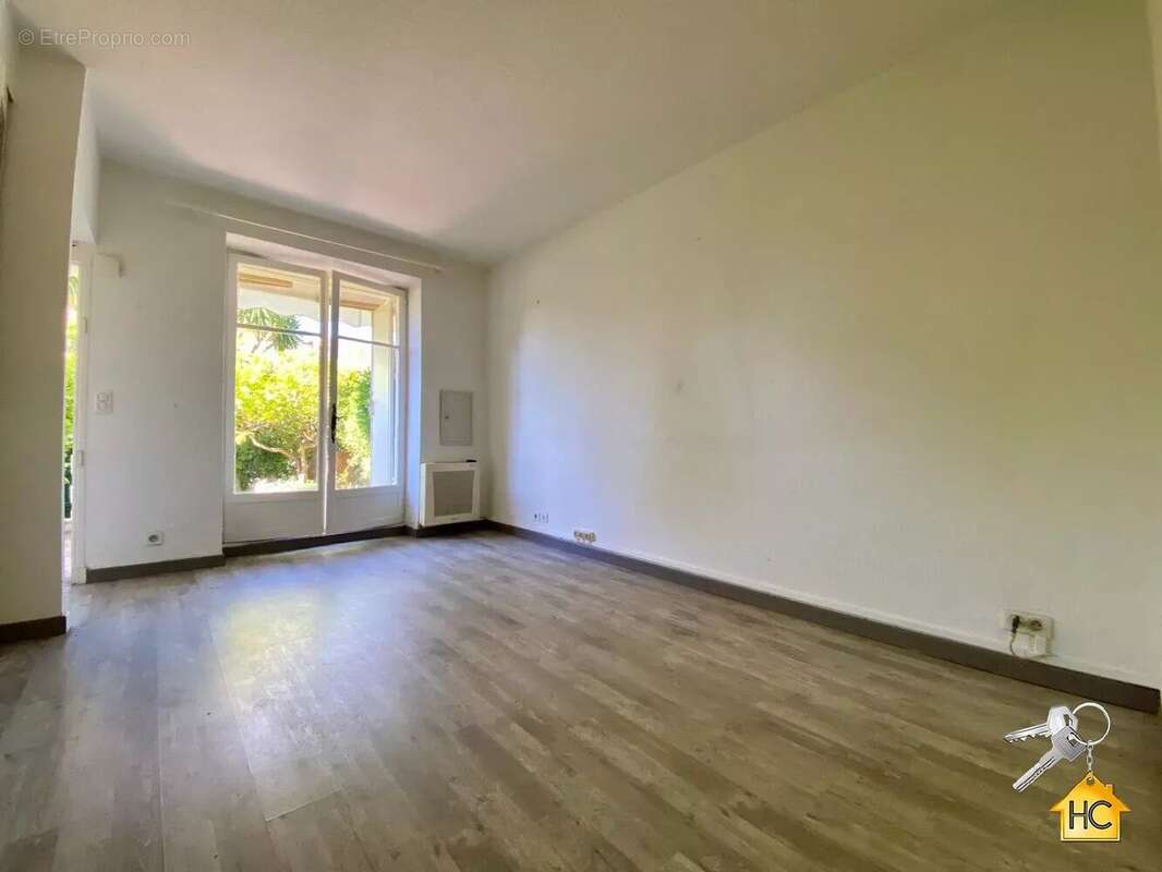 Appartement à LE CANNET