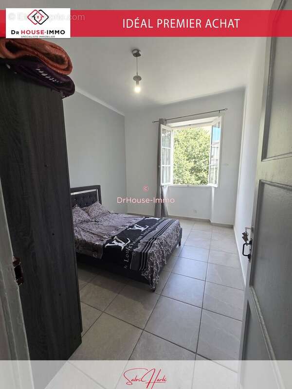 Appartement à MARSEILLE-3E