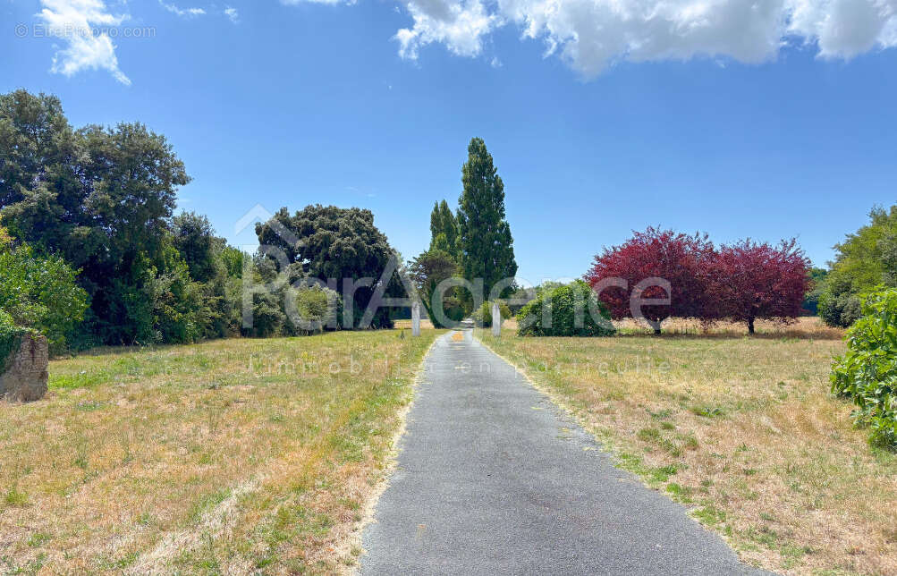 Maison à CORME-ECLUSE