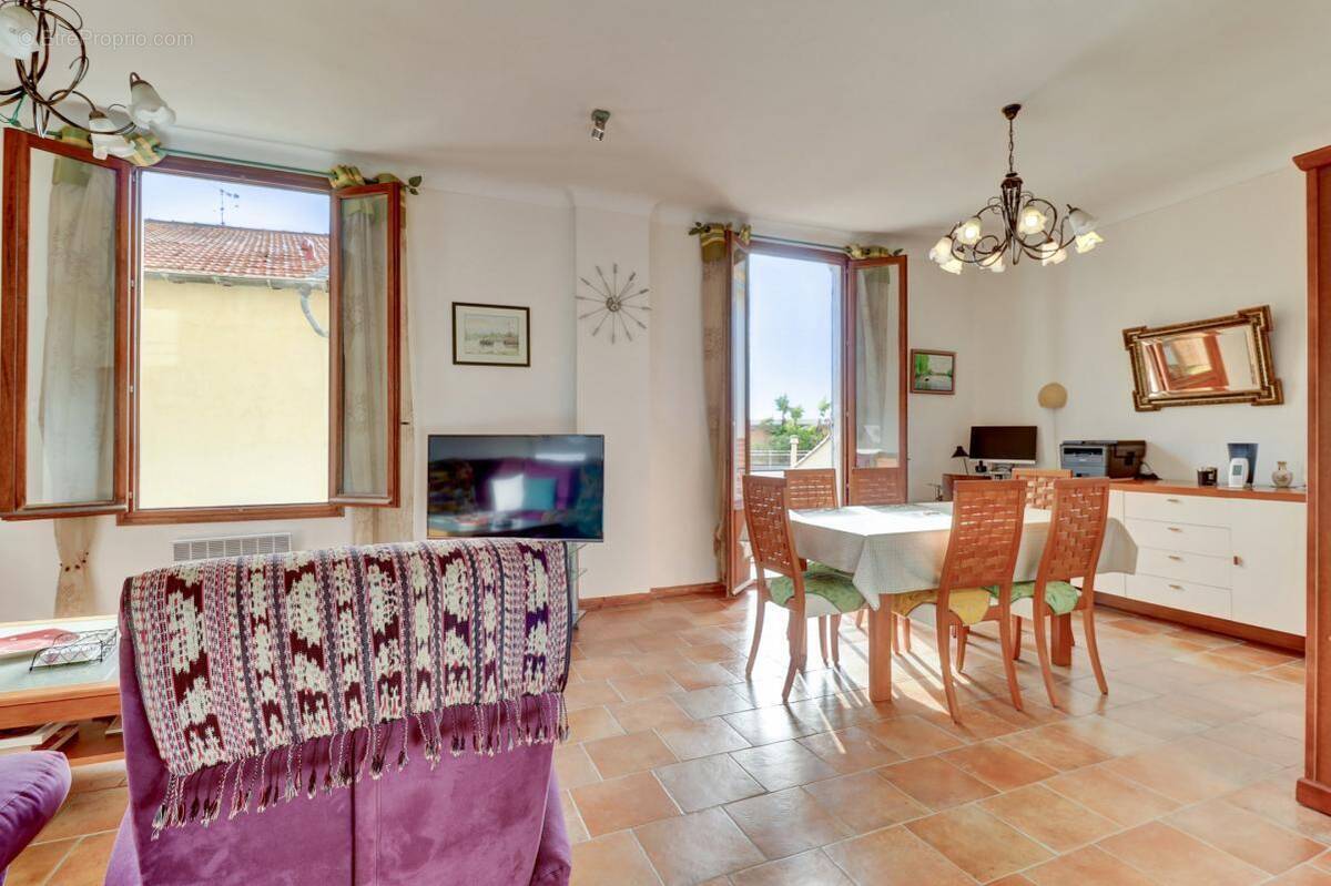 Appartement à BEAUSOLEIL