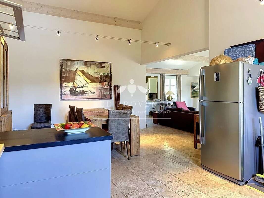 Maison de caractère avec piscine et maison d'amis, au calme - photo 17