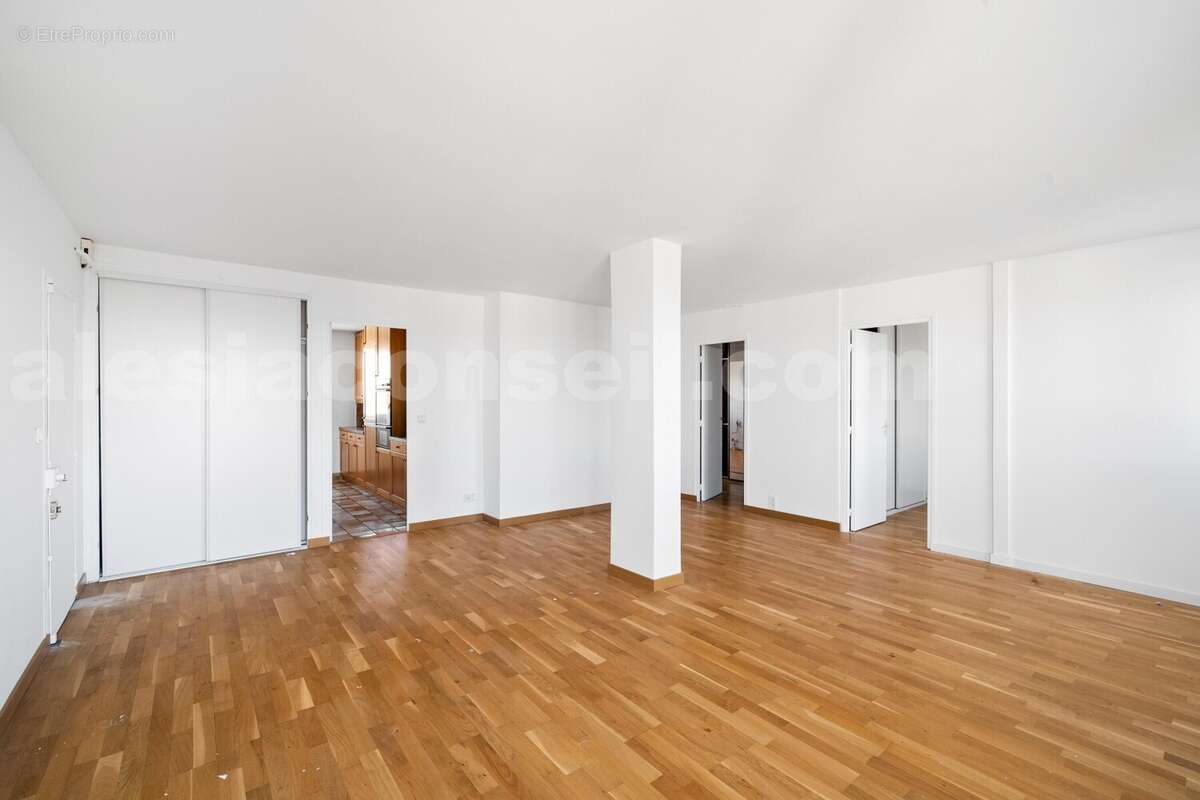 Photo n°10 - Appartement à PARIS-14E