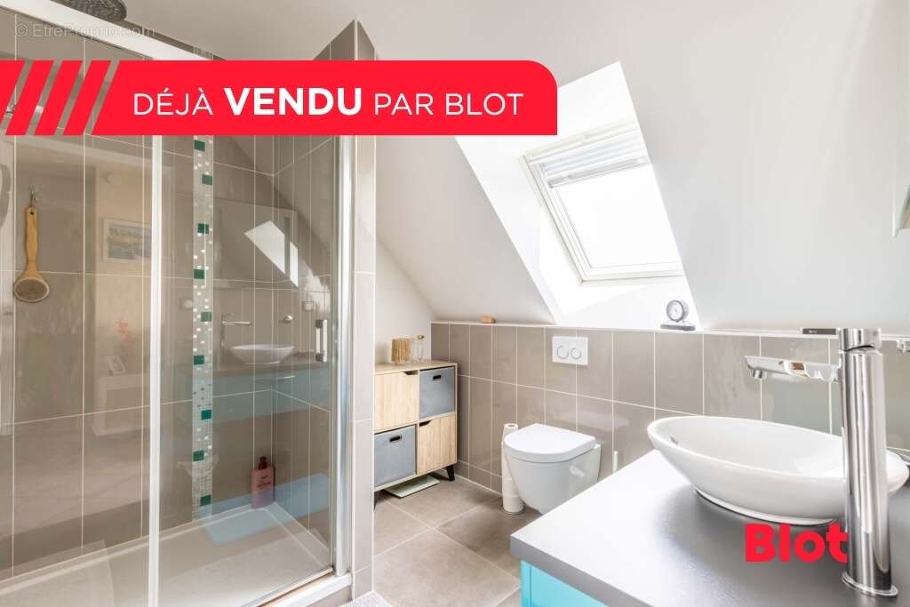 Maison 113 m² à Montreuil-Le-Gast  - photo 6