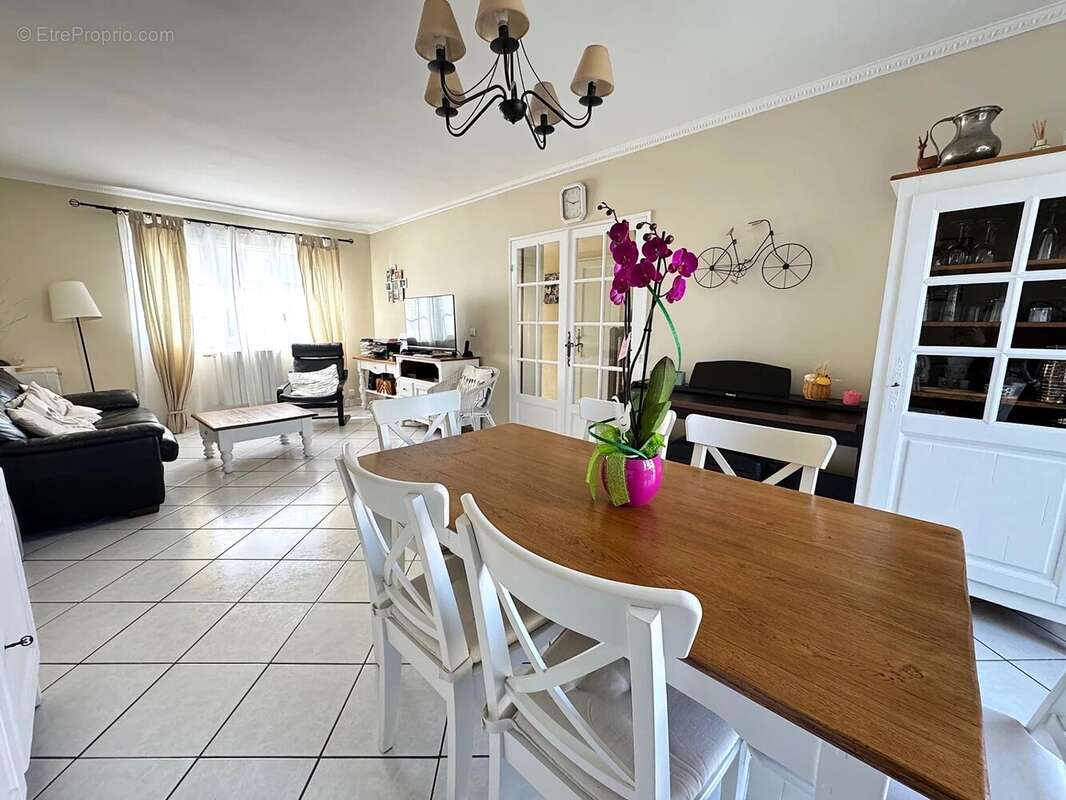 Maison à LE PLESSIS-TREVISE