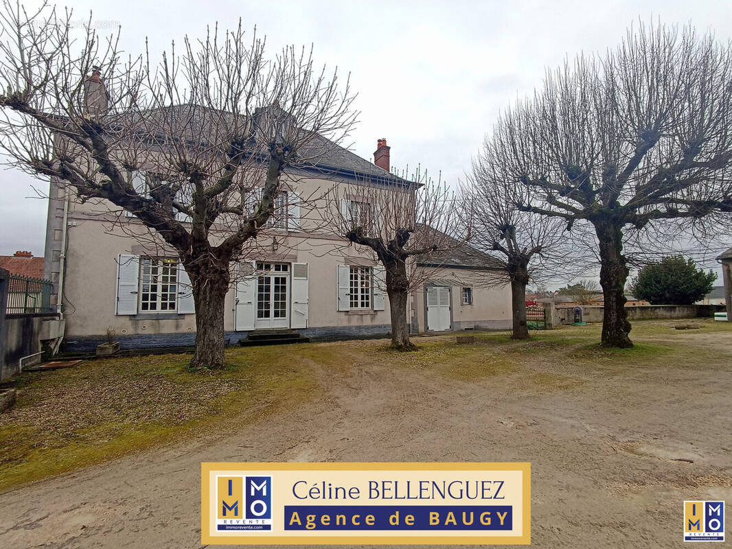 Appartement à AVORD