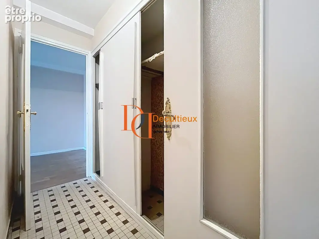 Appartement 2 pièces 52 m² à vendre à Villeurbanne (69100) - photo 9