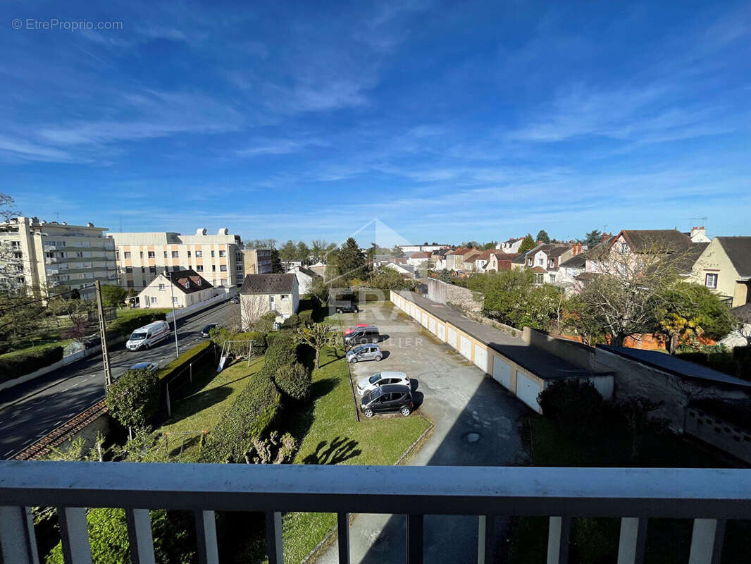 Appartement 54m² à châteauroux - photo 3