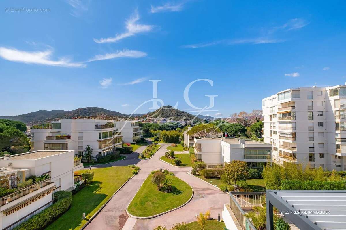 Appartement à MANDELIEU-LA-NAPOULE