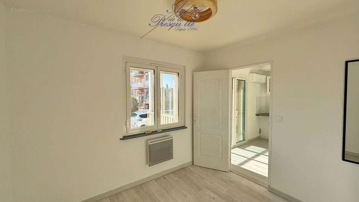 Appartement à HYERES