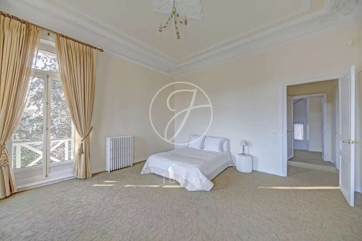 Maison à CROISSY-SUR-SEINE