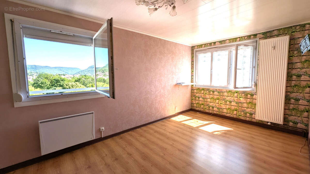 Appartement à LONS-LE-SAUNIER