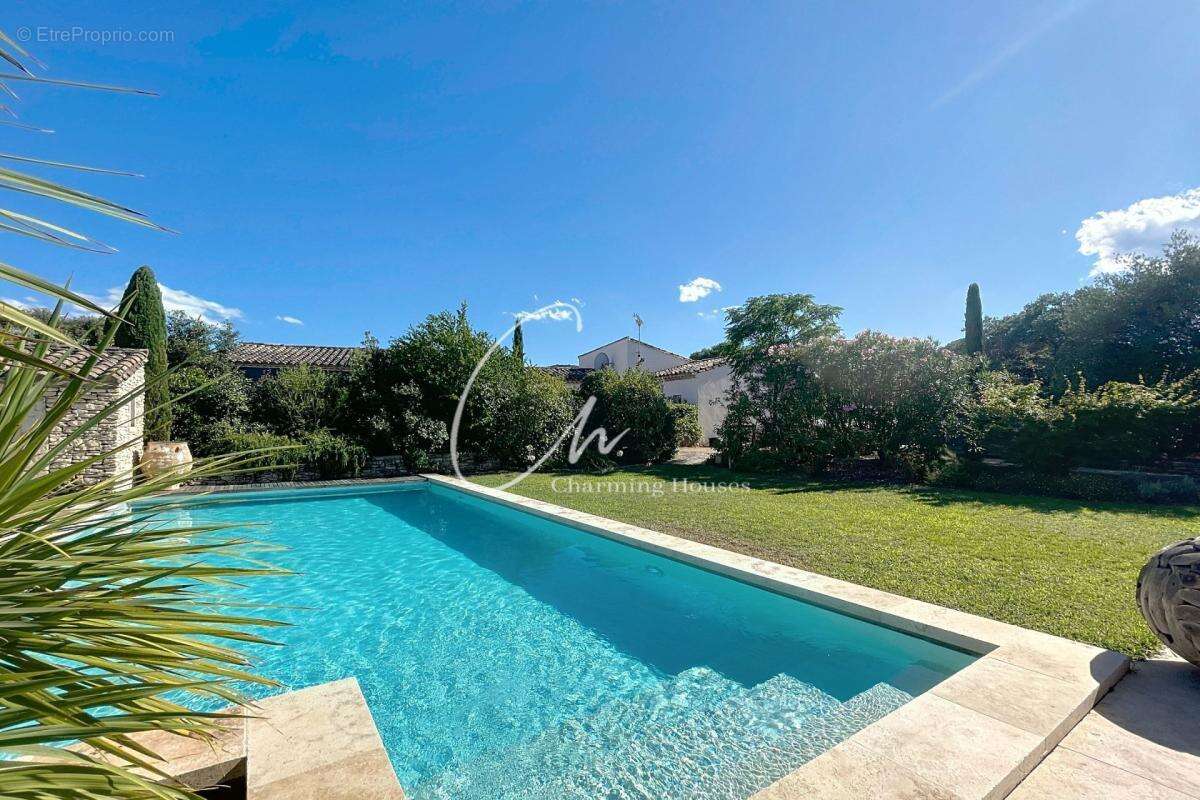 Maison à EYGALIERES