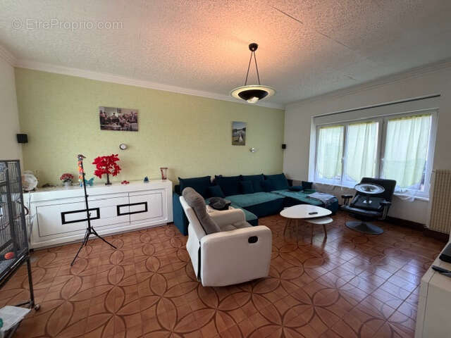 Murs et fonds de bar licence iv avec maison 4 chambres - photo 12
