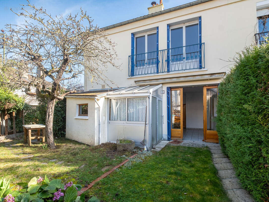 Maison à VILLEPREUX