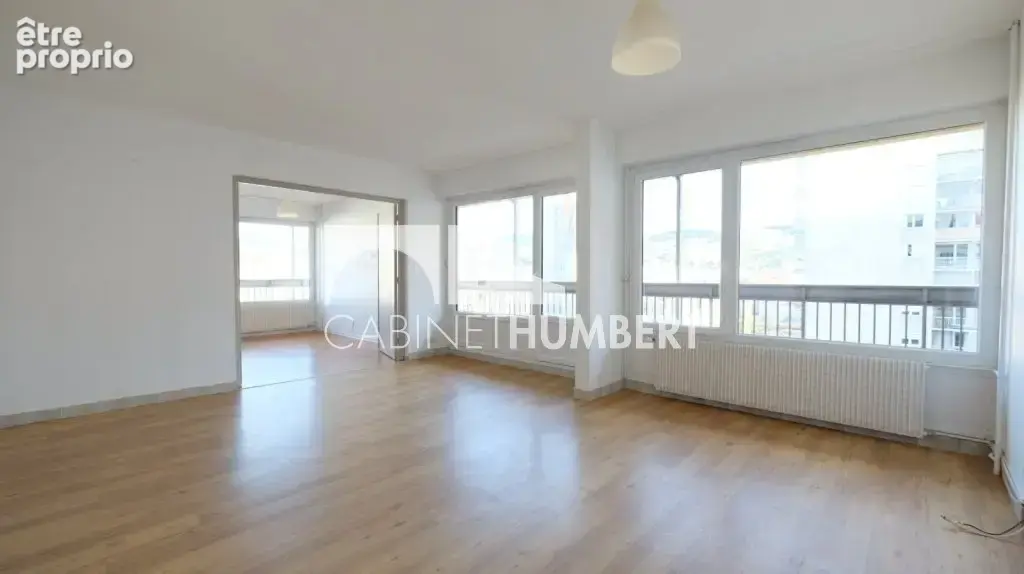 Appartement 91 m² à Saint-Etienne  - photo 2