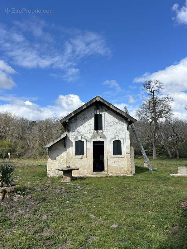 Maison à CAMPAGNE