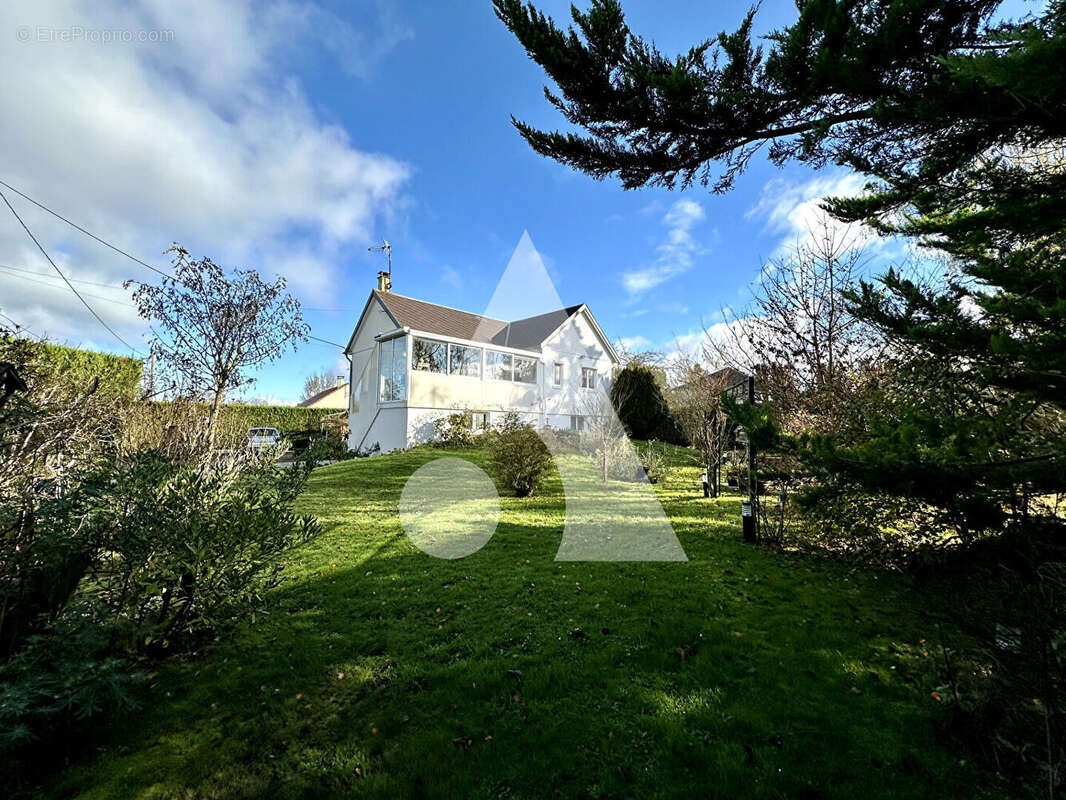 Maison à LE FIDELAIRE