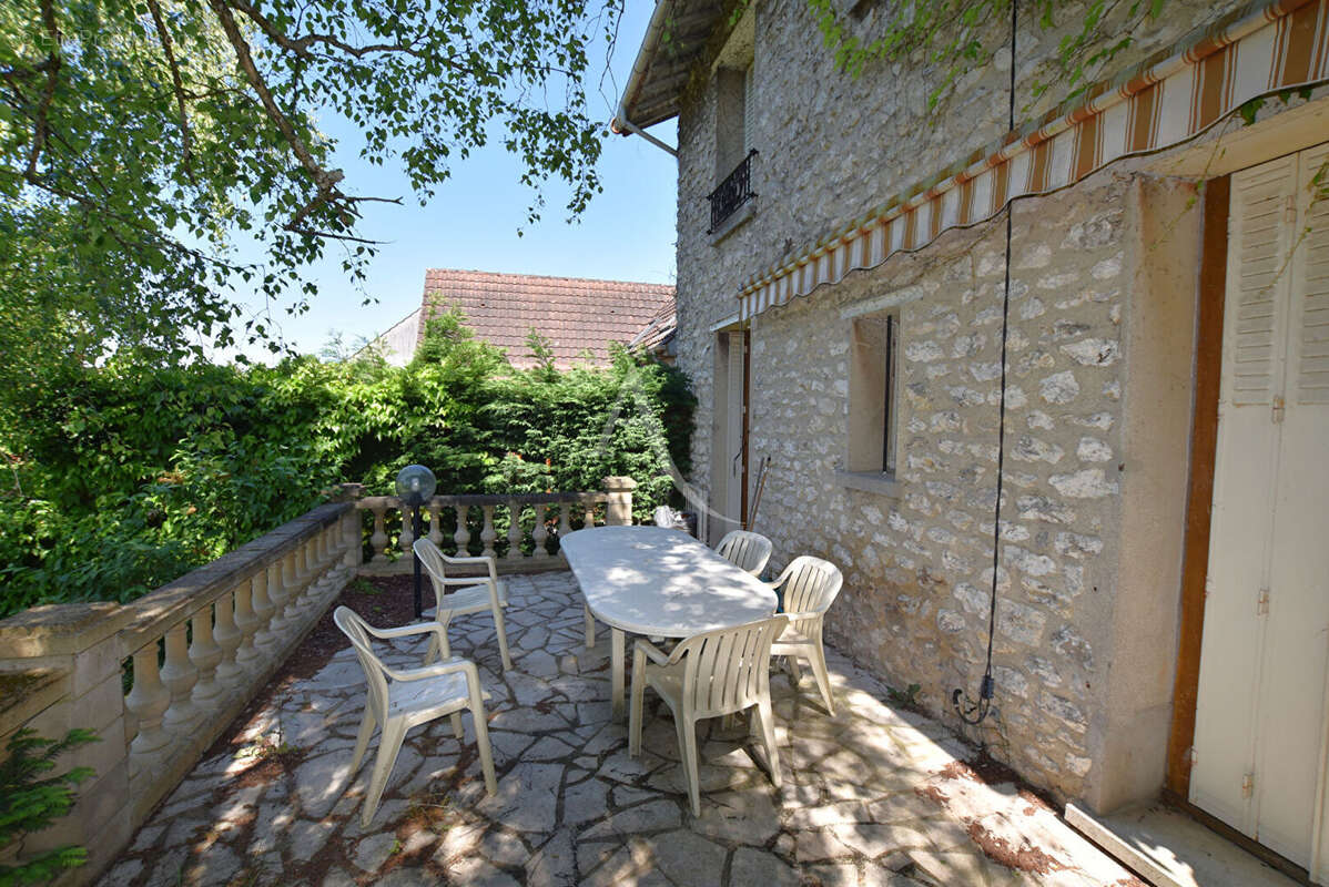 Maison à QUINCY-SOUS-SENART