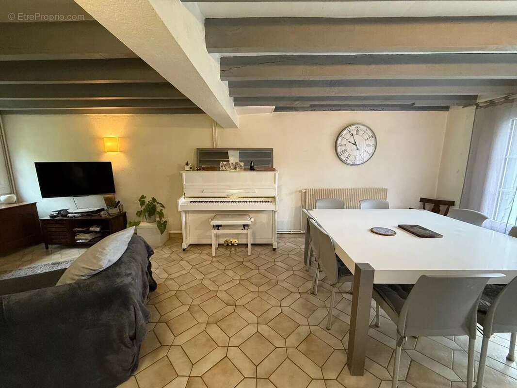 Maison à CASTAGNEDE