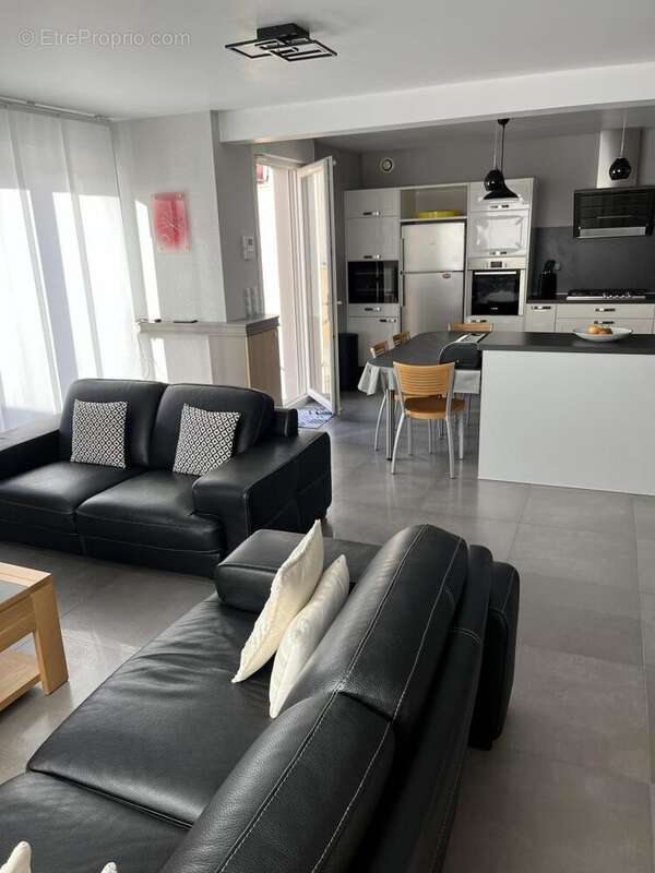 Maison 205 m² à Epernay  - photo 3