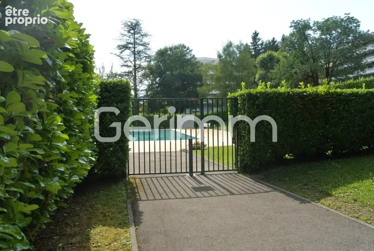 Vente - Appartement - 2 pièces + cuisine - 79 m² - 265 000 € - - photo 12