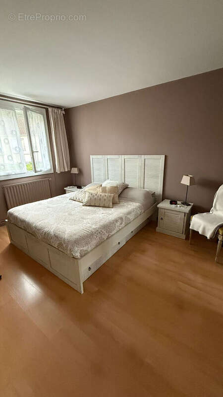 Maison à SAVIGNY-LE-TEMPLE