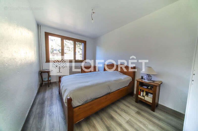 **appartement type 4  + cave + grenier - embrun - 4 pièces - photo 5