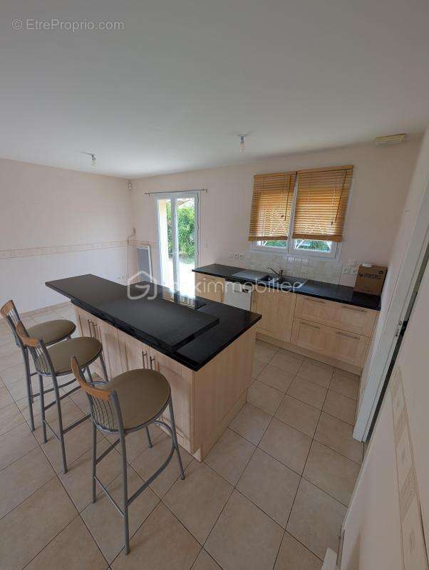 Maison de 81m² avec 3 chambres, terrain de 459m² proche Blaye - photo 6