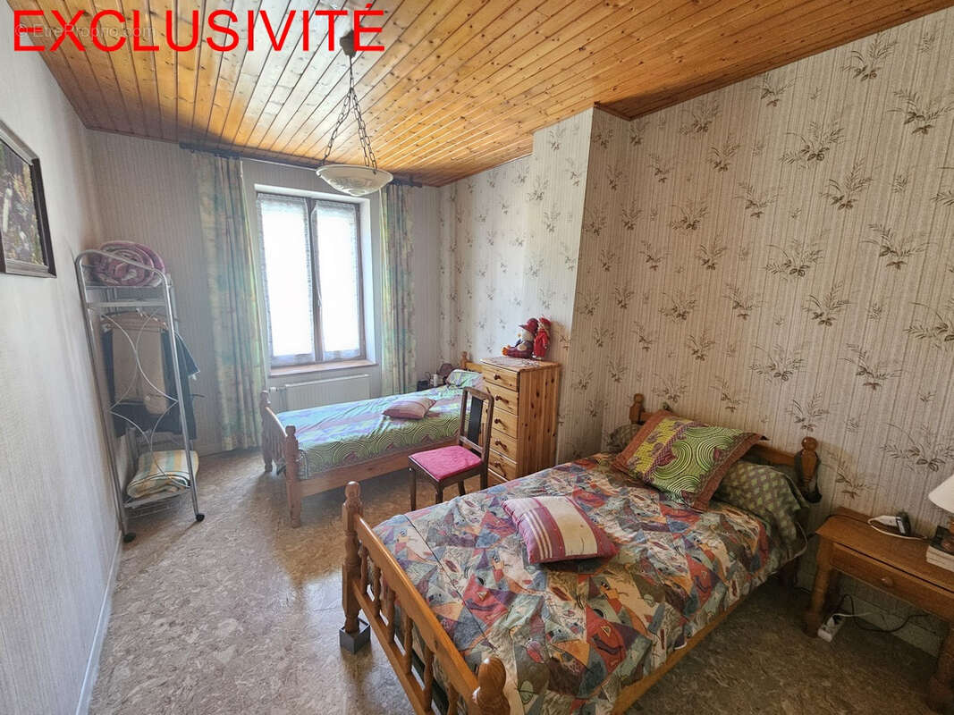 Ravilloles : belle maison de village en pierre - photo 11