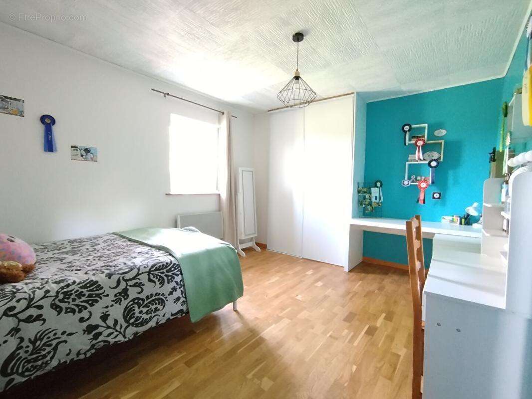 Maison à CHASSIGNOLLES