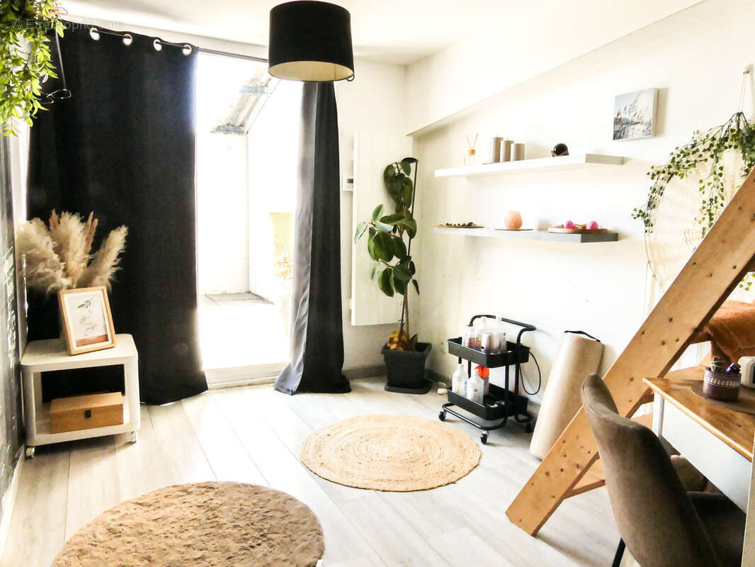 Maison de bourg rénovée avec atelier de 65 m2   Le Louroux-Béconnais - photo 16