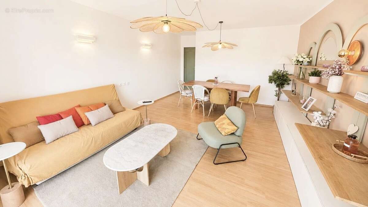 Appartement à LE CANNET
