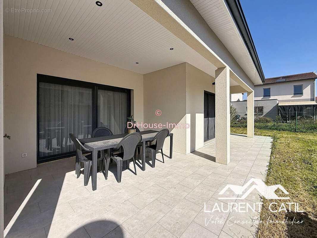 Maison à MOURS-SAINT-EUSEBE