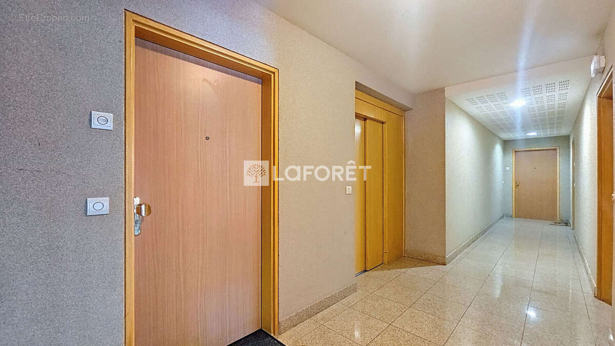 Appartement à ORRY-LA-VILLE