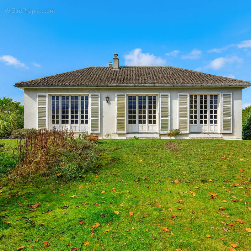 Maison à CONFLANS-SAINTE-HONORINE