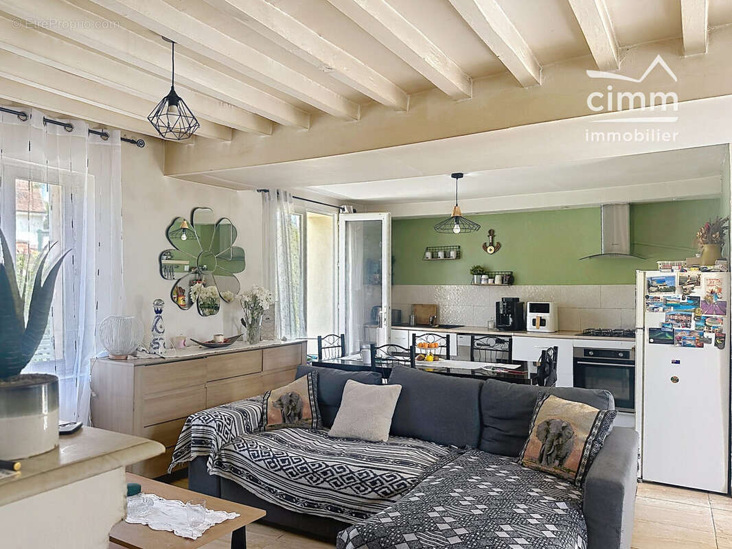 Maison 94 m² à Chatenoy  - photo 4