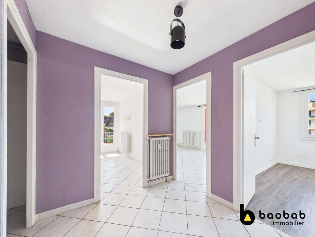Appartement 59 m² à Chambery  - photo 8