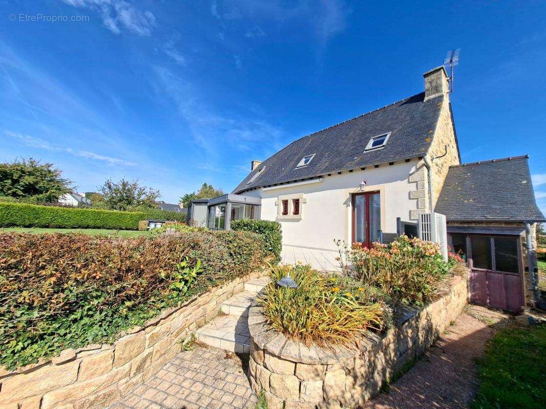 Maison à PLESTIN-LES-GREVES