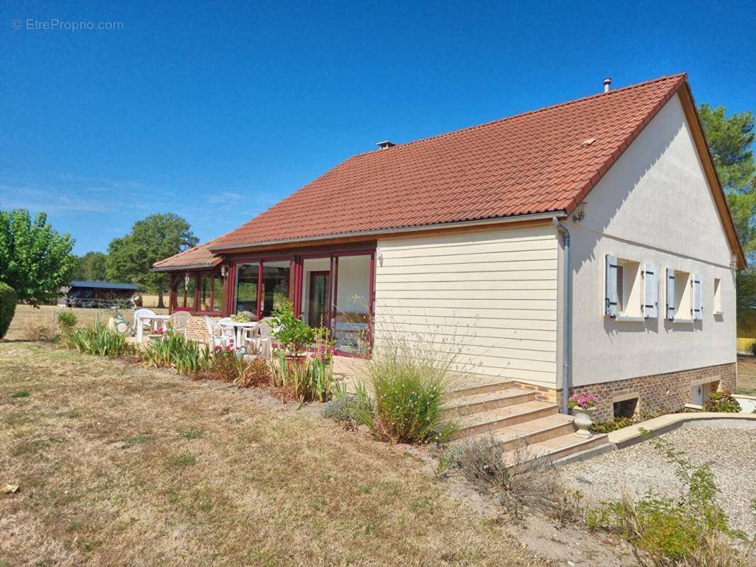 Maison à BRAY-EN-VAL