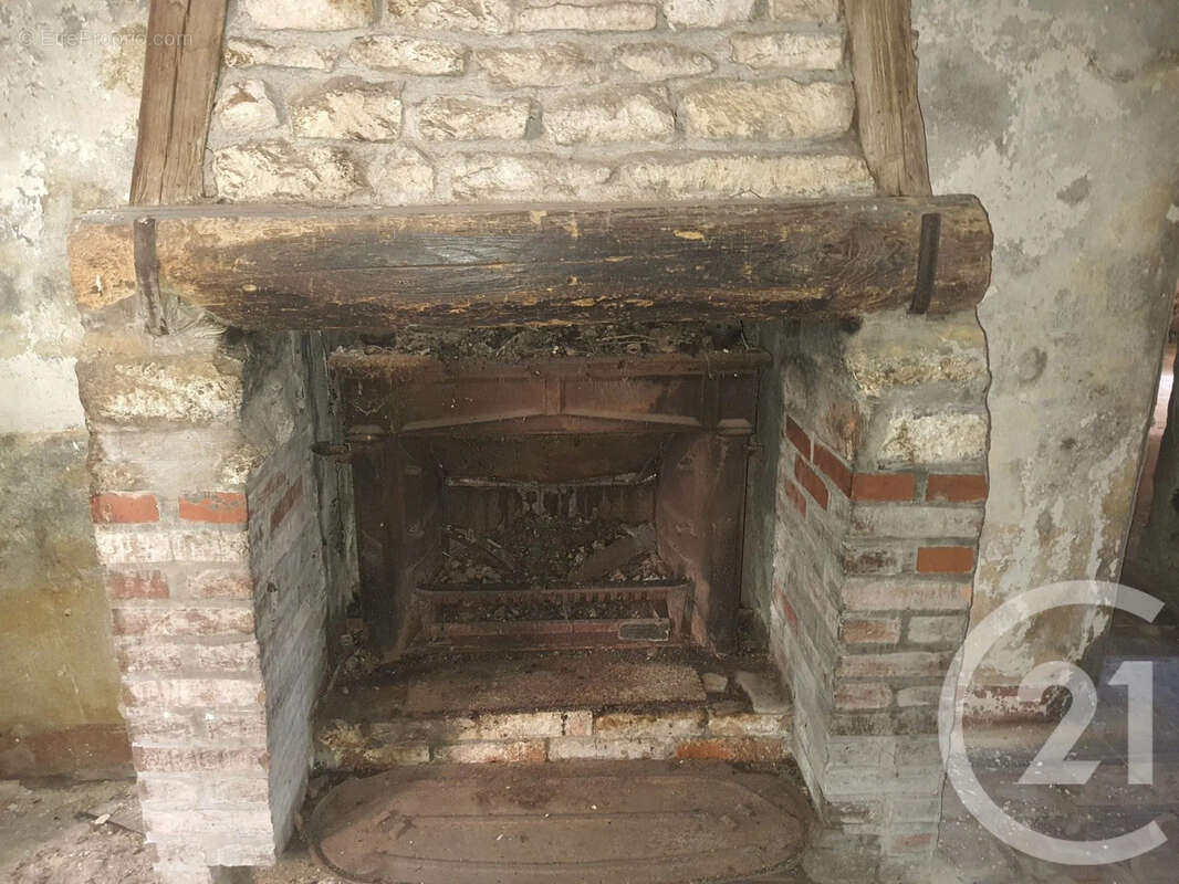 Maison à VARZY