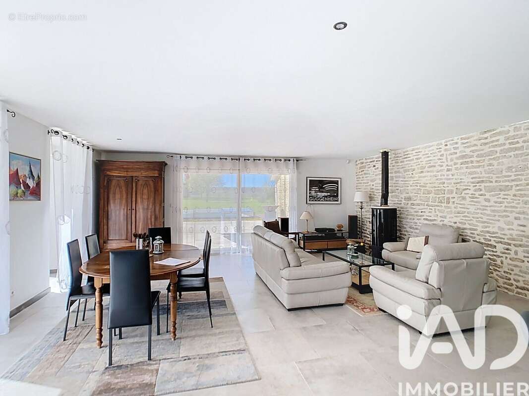 Photo 3 - Maison à JONCHERY