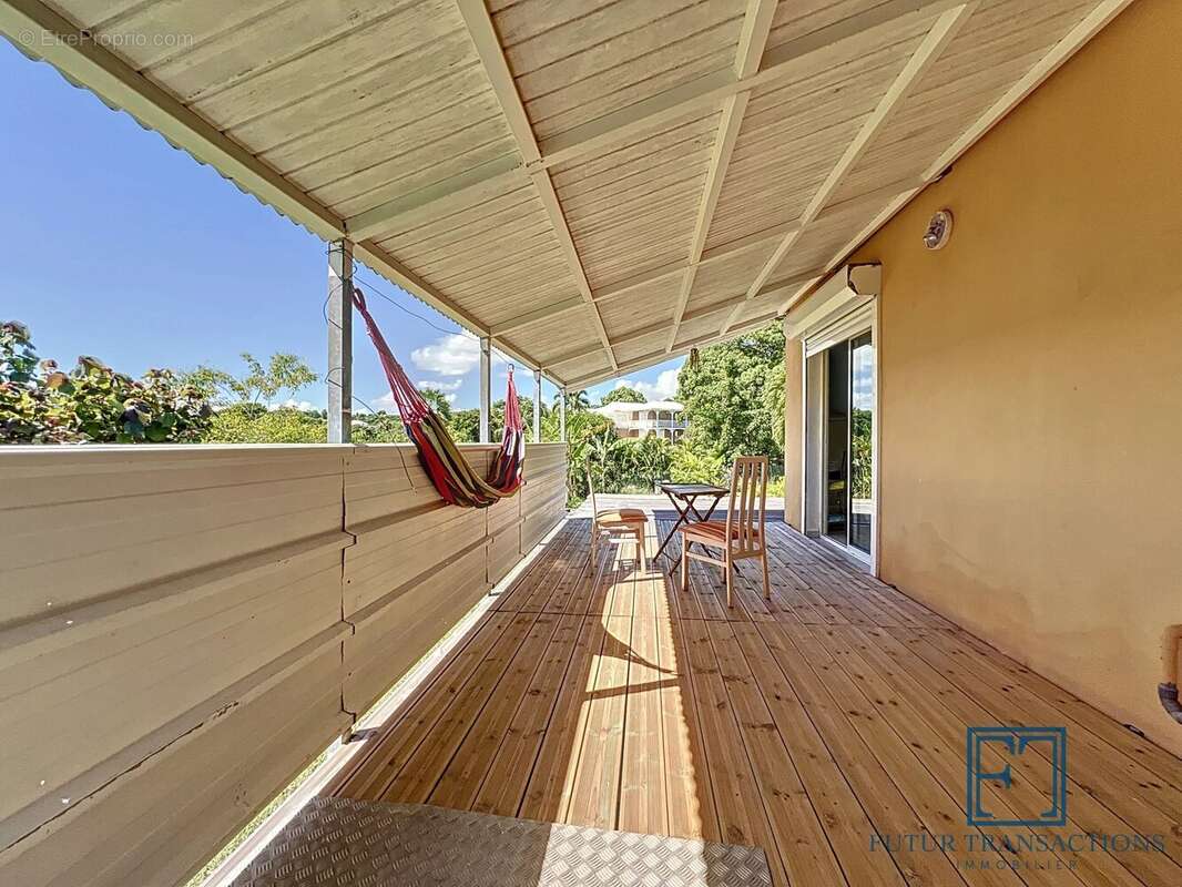 Maison à SAINTE-ANNE