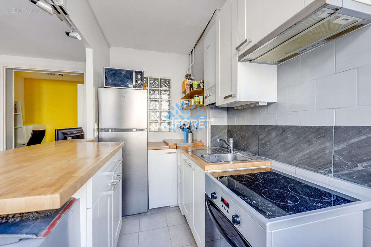Appartement à PARIS-12E