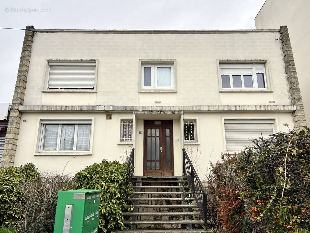 Appartement à CHILLY-MAZARIN