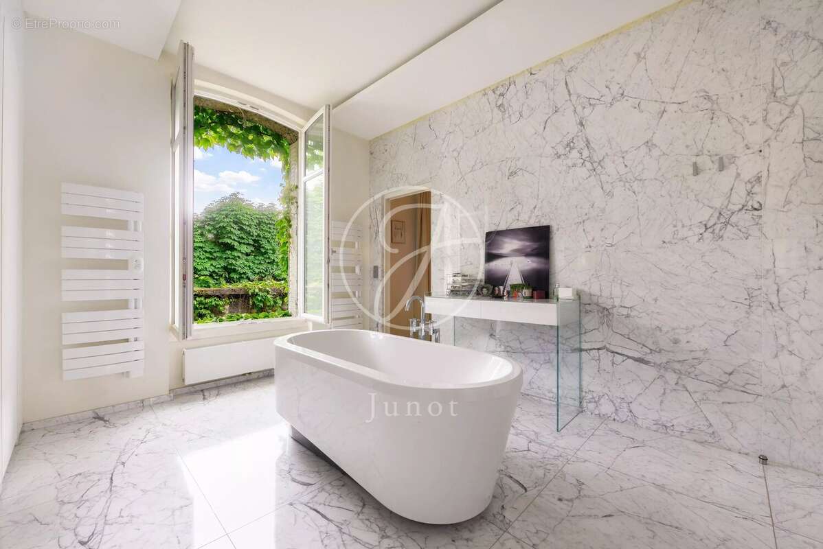 Maison à SAINT-CLOUD