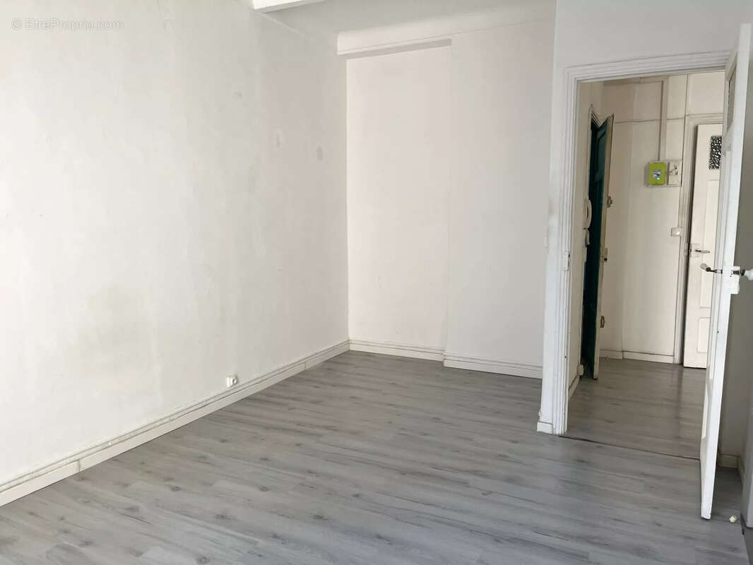 Appartement à MARSEILLE-6E