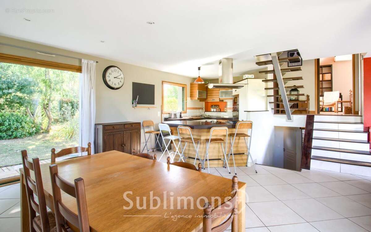 Maison à SAINTE-HELENE