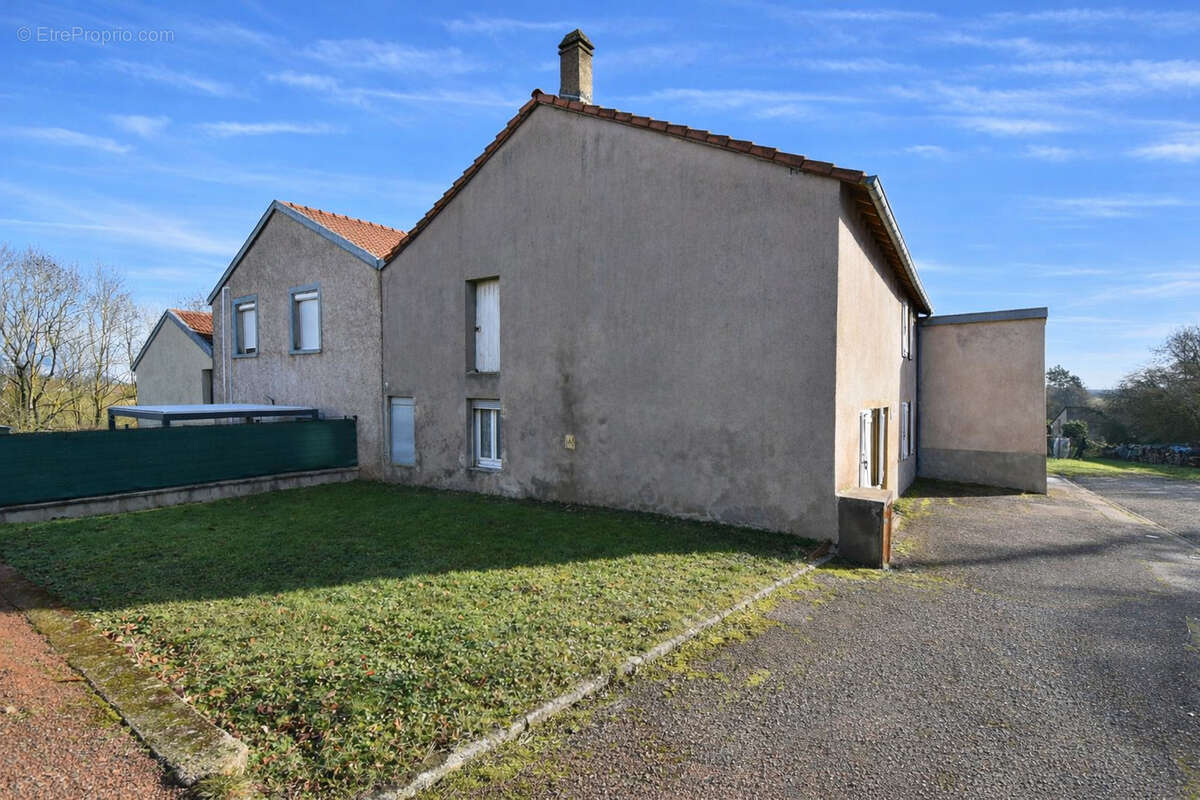 Maison à REMILLY