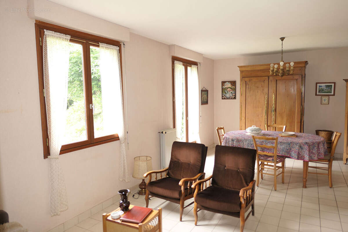 Grandparigny - photo 8